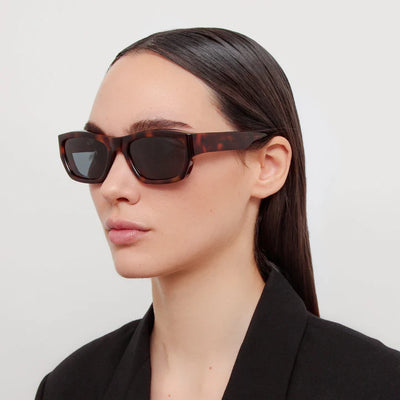 Meridiano D-Frame Sunglasses by Jacquemus